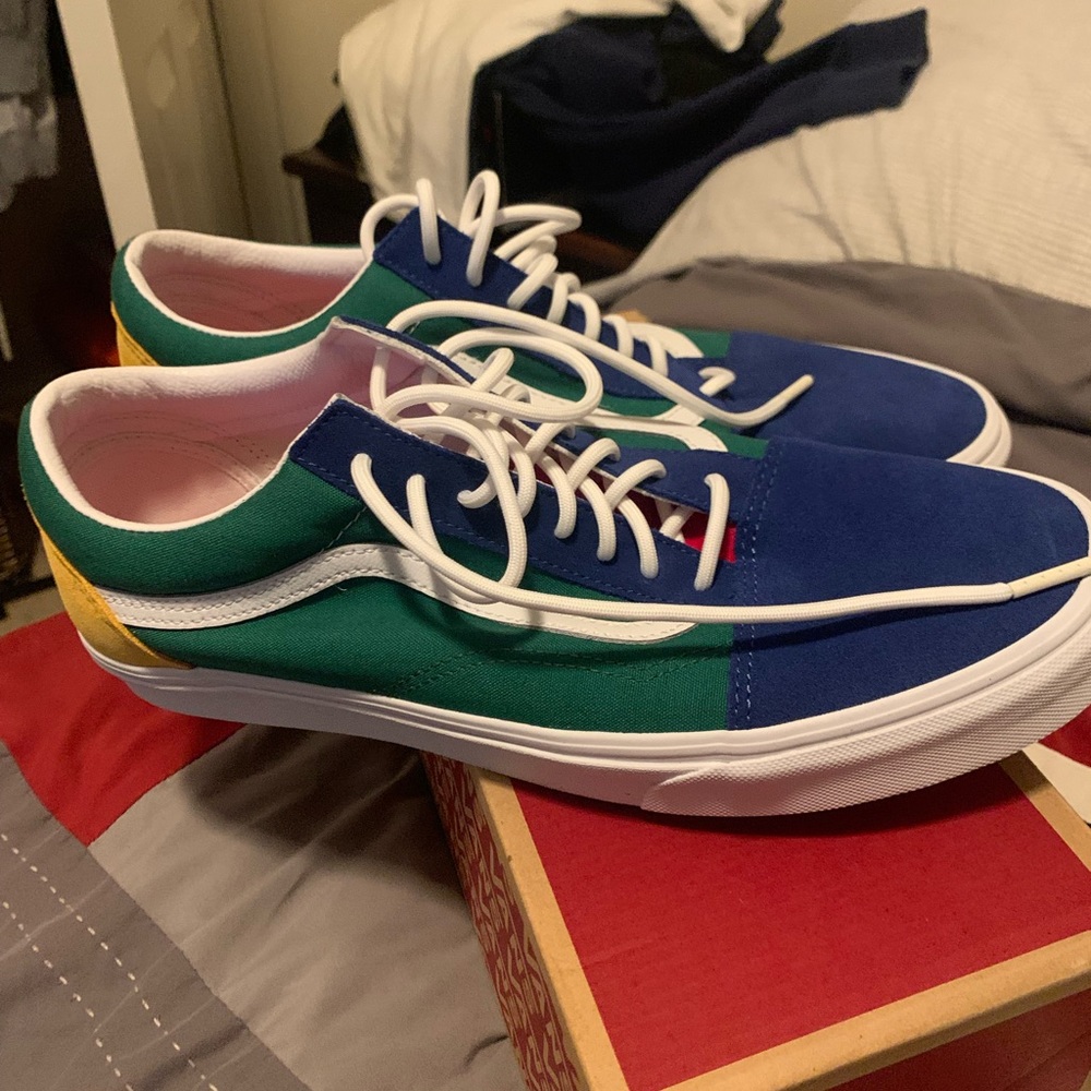 vans